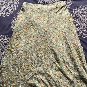 Red & Green Floral Print Midi Skirt (M) (Sans Souci)